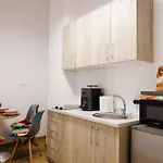 Studio In Old Town\'S 1752 Hotel